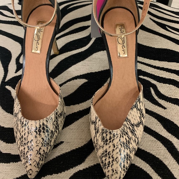 Shoes - Picture 3 of 3